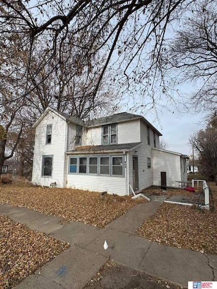 560 Hawkeye St, Osceola, NE 68651