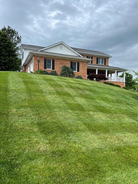 840 Muirfield Cir, Abingdon, VA 24211