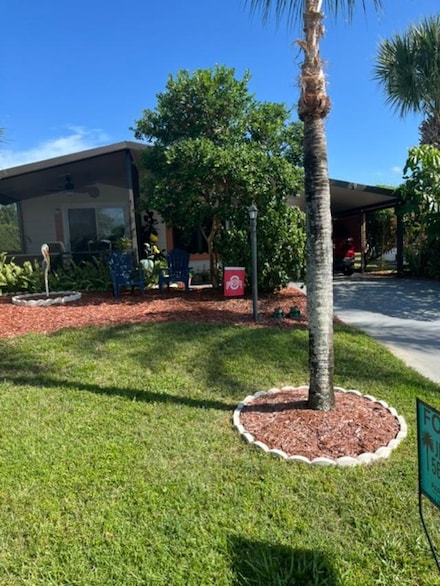 7058 SE Delegate St, Hobe Sound, FL 33455