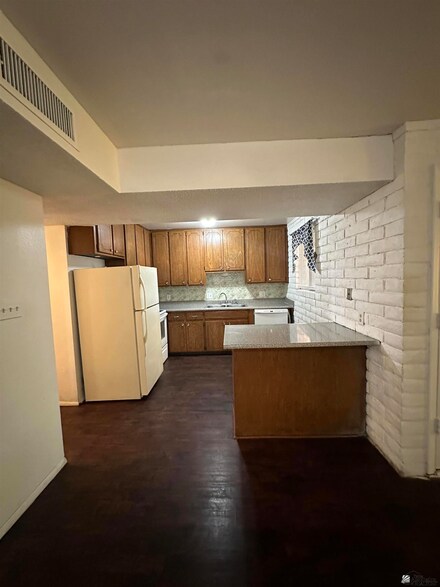 2110 S 11th Ave, Yuma, AZ 85364