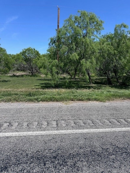 5452 N Main St, Mathis, TX 78368