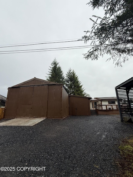 118 S 6th St, Petersburg, AK 99833