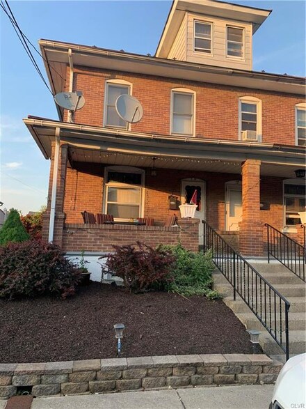 19 N 5th St, Coplay, PA 18037