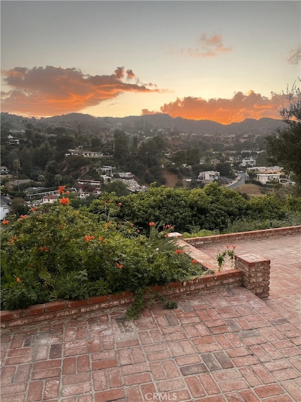 3551 Westfall Dr, Encino, CA 91436