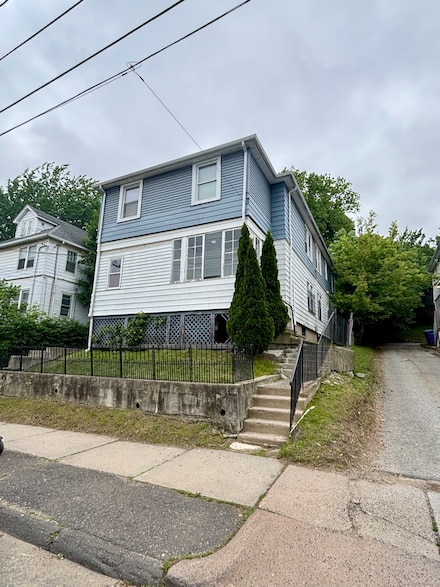 41 Lisbon St, Hartford, CT 06106