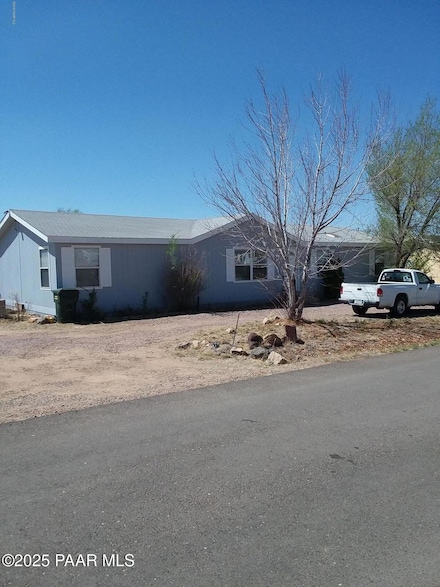 390 Lobo Ln, Chino Valley, AZ 86323