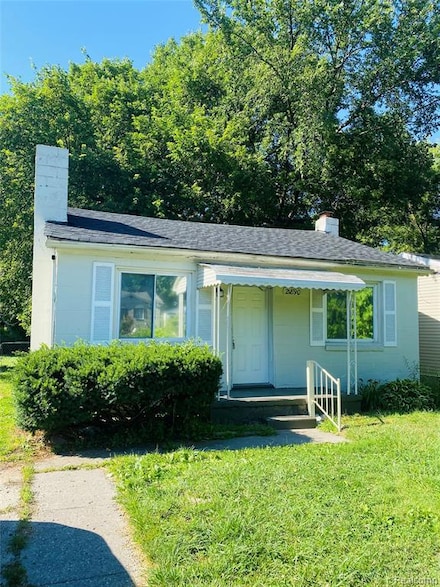 21890 Sharkey St, Clinton Township, MI 48035
