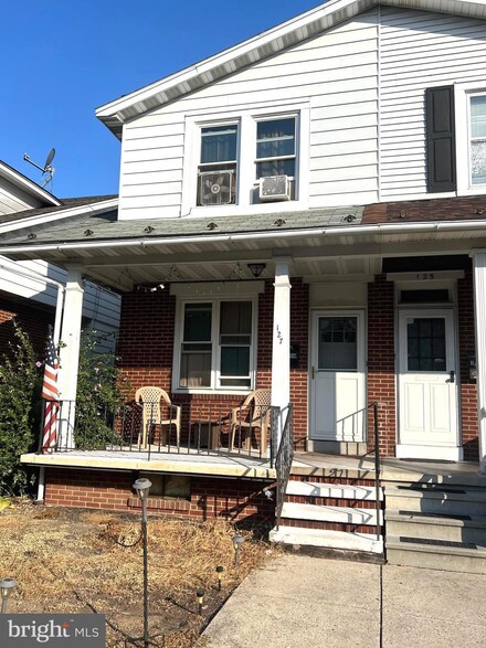 127 Mayberry Ave, Reading, PA 19605