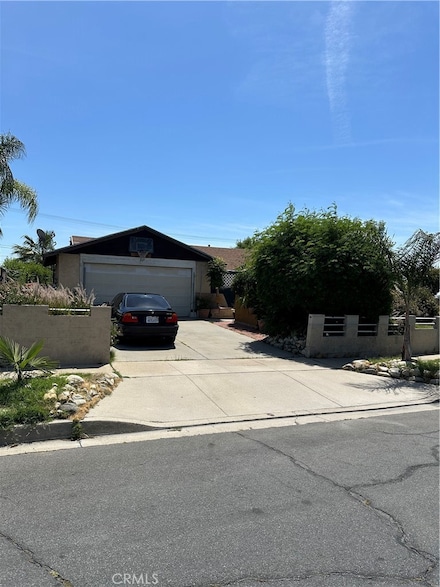 211 N Fillmore Ave, Rialto, CA 92376