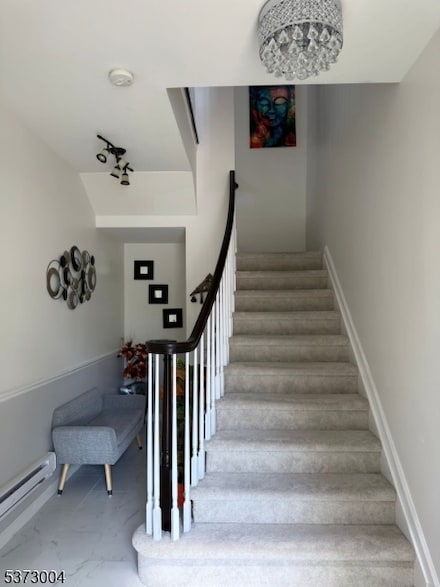 216 Edmonton Ct, Livingston, NJ 07039