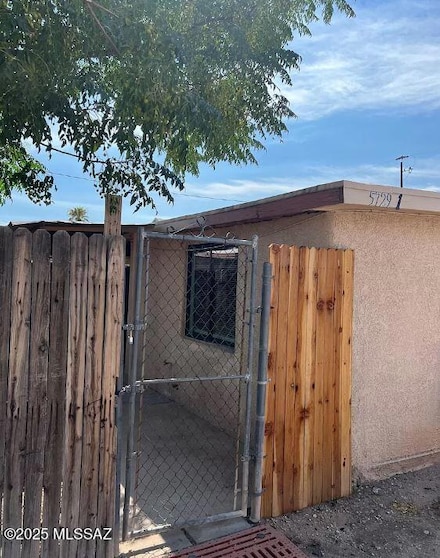 5729 E 24th St Unit 1, Tucson, AZ 85711