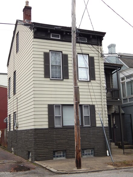 332 E 9th St, Newport, KY 41071