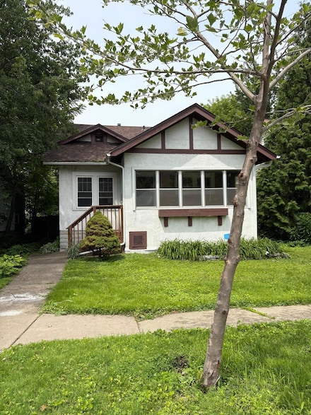 1089 24th Ave SE, Minneapolis, MN 55414