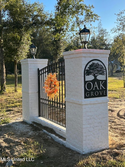 7805 Songbird Ln, Moss Point, MS 39562