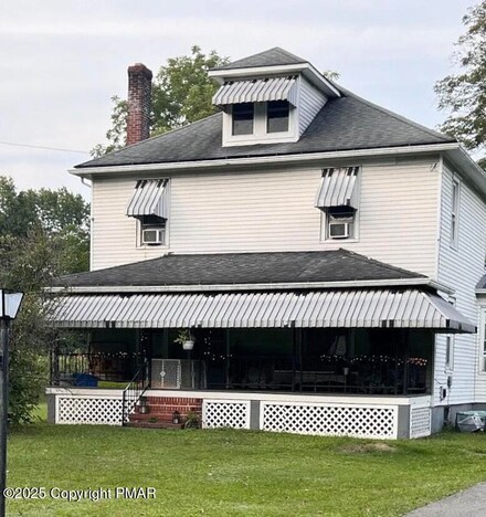109 Labar Ln, East Stroudsburg, PA 18301