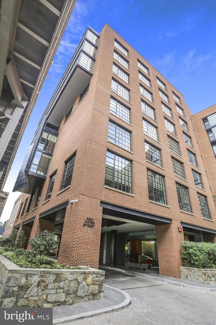 3303 Water St NW Unit 5N, Washington, DC 20007