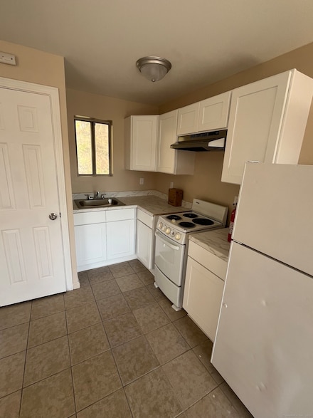 4 Warwick St Unit 6, New Haven, CT 06513