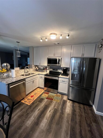 2922 Monticello Ln, Lancaster, TX 75134