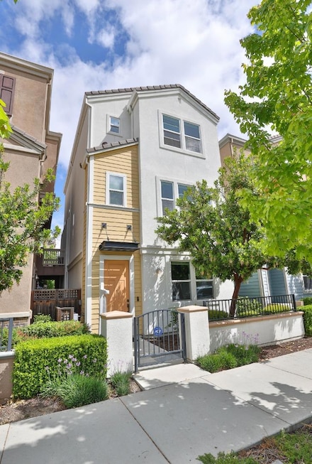 825 Garden St, Milpitas, CA 95035