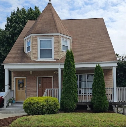 346 Lovell St, Worcester, MA 01602