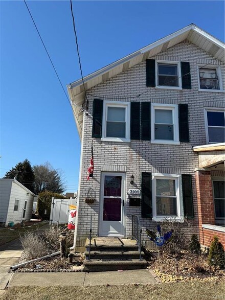 3105 N 3rd St, Whitehall, PA 18052