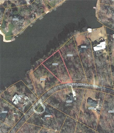 14 Forest Lake Cir, Greensboro, NC 27407