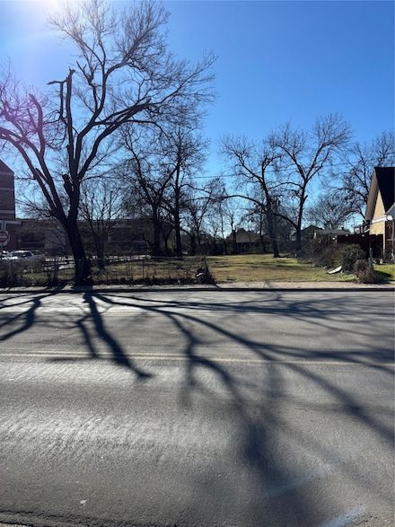 1500 W 12th St, Dallas, TX 75208