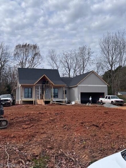 7707 Jackson School Rd, Browns Summit, NC 27214