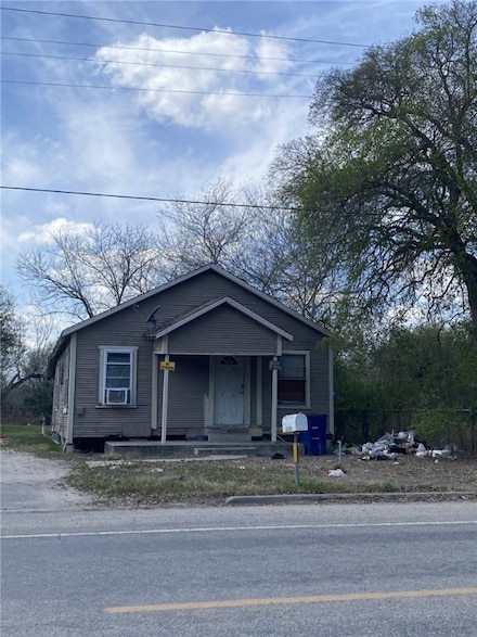 1309 Beam Station Rd, Alice, TX 78332