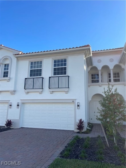 7024 Ambrosia Ln Unit 902, Naples, FL 34119