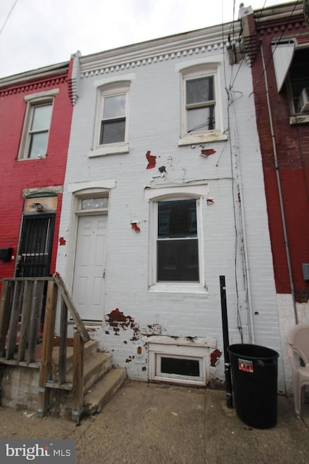 1754 W Pacific St, Philadelphia, PA 19140
