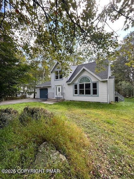 1581 Belgravia Dr, Tobyhanna, PA 18466