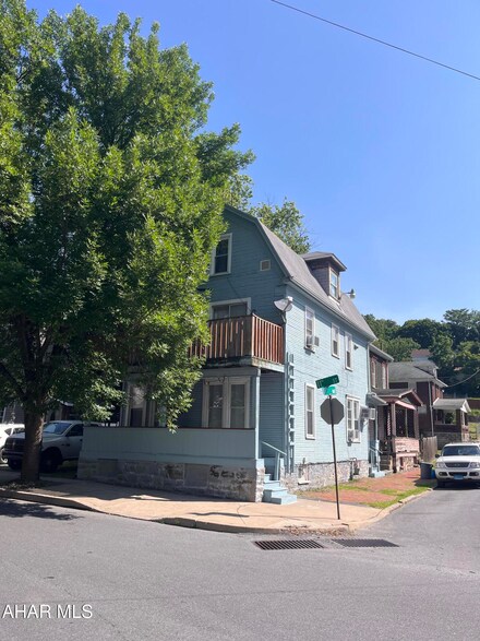 1900 11th St, Altoona, PA 16601