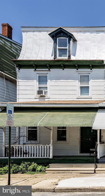239 Conover St, Burlington, NJ 08016