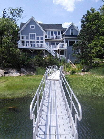 43 Lufkin Point Rd, Essex, MA 01929