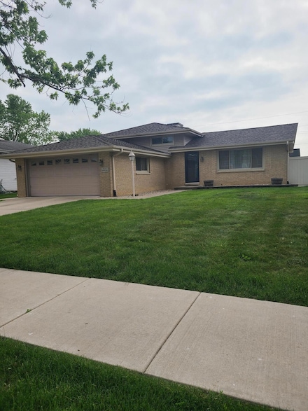 9430 Mckinley St, Crown Point, IN 46307