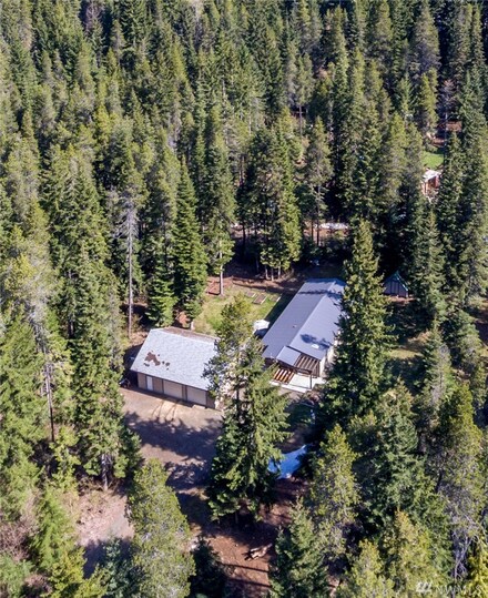 540 Hawthorn Ln, Easton, WA 98925