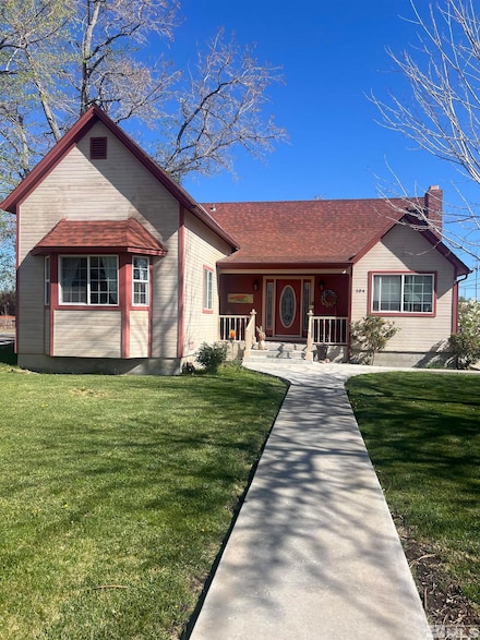 104 Virginia St, Yerington, NV 89447