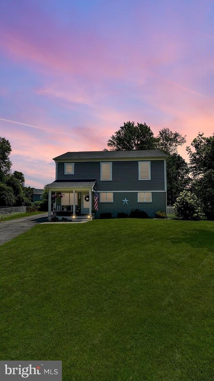 3347 Hickory Ct, Falls Church, VA 22042