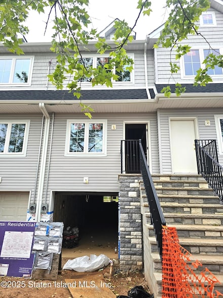 329 Pulaski Ave, Staten Island, NY 10303