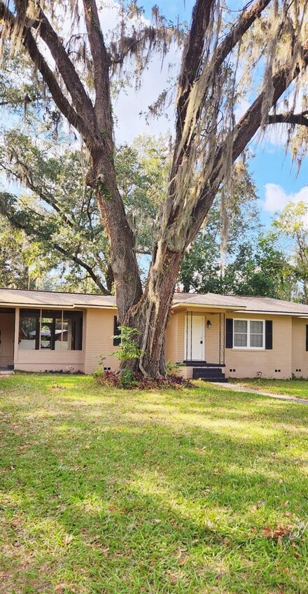 204 SE 30th Ave, Ocala, FL 34471
