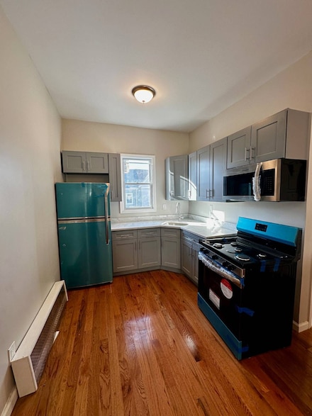 6449 Wetherole St, Rego Park, NY 11374