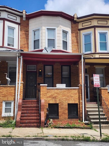 2206 Clifton Ave, Baltimore, MD 21216