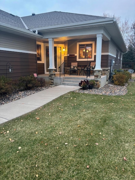 2021 Goodview Ave N, Saint Paul, MN 55128