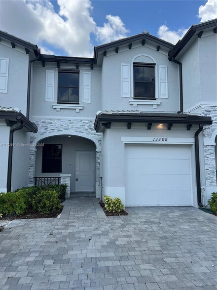 13388 SW 286th St, Homestead, FL 33033