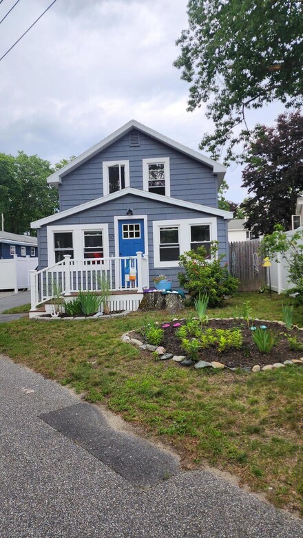 10 Glenwood Ln, Old Orchard Beach, ME 04064