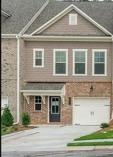 320 Mahone Dr, Lilburn, GA 30047