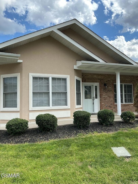 2119 Zion Dr, Sevierville, TN 37862