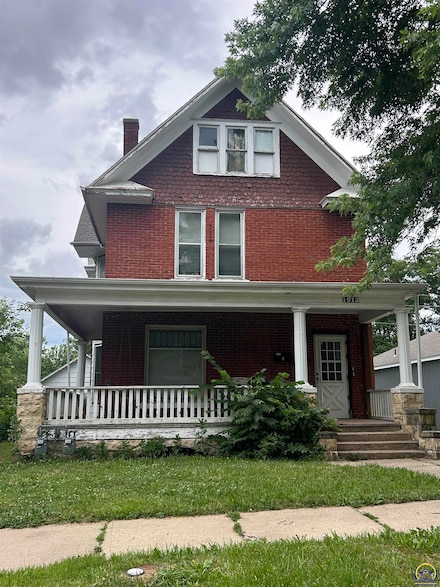 1912 SW Buchanan St, Topeka, KS 66604