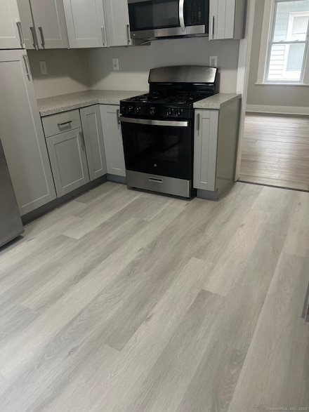 172 Orchard St Unit 2nd floor, Bridgeport, CT 06608